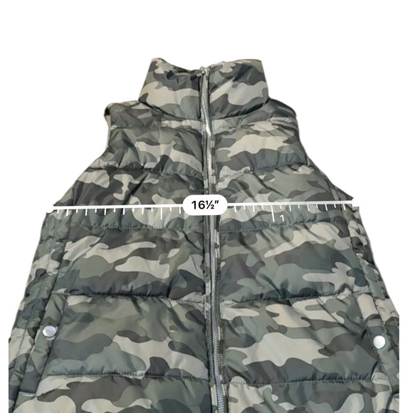 Old Navy Camo Puffer Vest Women's XS Green Sleeveless Outdoor Layered Fall - Picture 6 of 7
